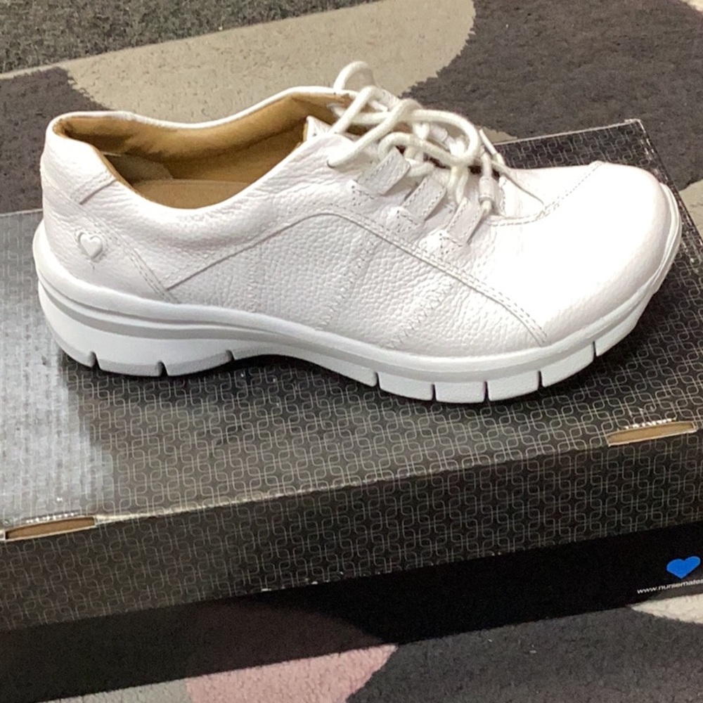 Women’s scrub shoes